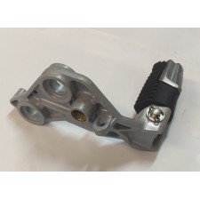 FRONT FOOTREST RIGHT COMPLETE - 125CCM - (NEW UNUSED PART)